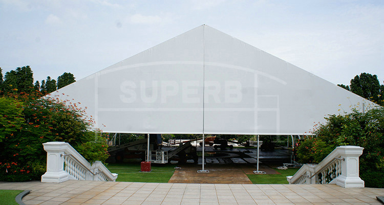 Curve Tent