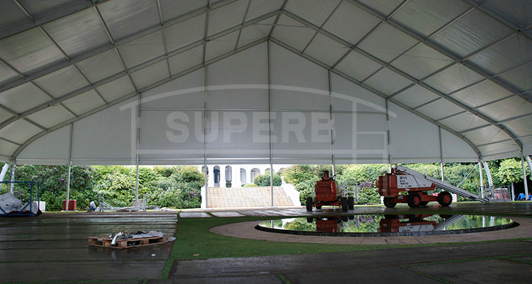 Curve Tent